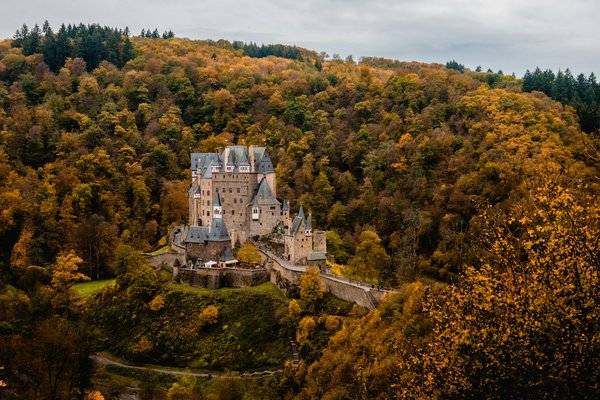 Comment planifier une visite des châteaux de la Vallée du Rhin, Allemagne : itinéraires et périodes idéales ?